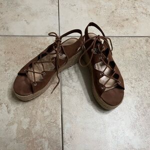 Tie suede sandals size 9